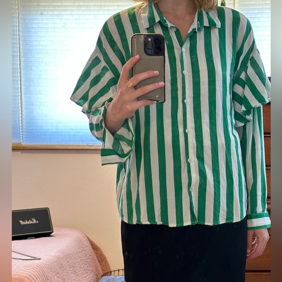 Green Striped Blouse with Flowy Sleeves - Picture 3 of 6